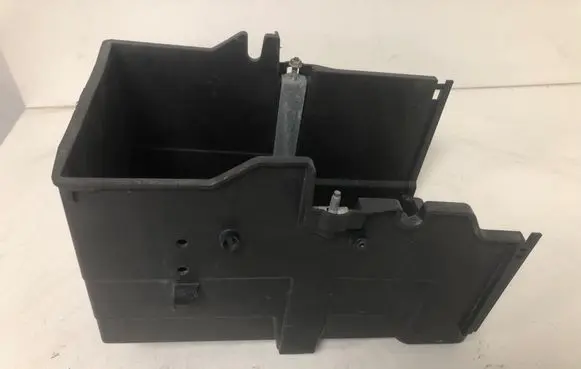 Battery box tray
