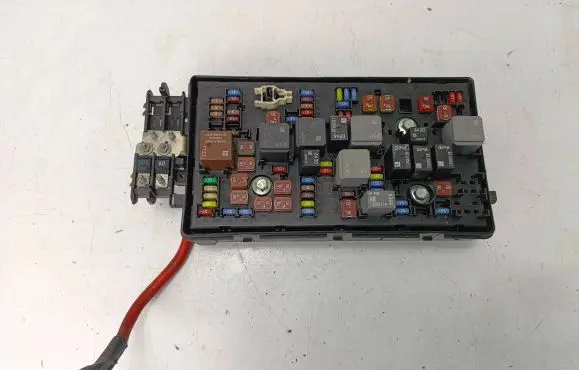 Opel Insignia A Fuse module 13275884 03473011411