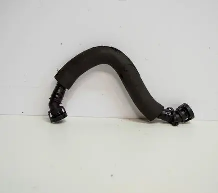 Audi A3 S3 8P Breather hose/pipe 06H103221J