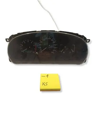 Mazda Xedos 9 Speedometer (instrument cluster) 000000000