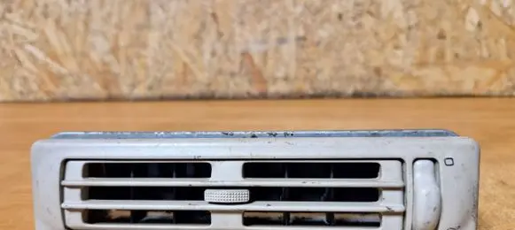 Volkswagen Transporter - Caravelle T4 Dash center air vent grill 703820963