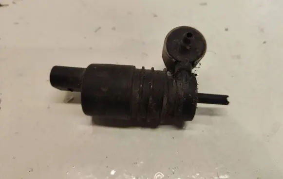 Audi A4 S4 B6 8E 8H Windscreen/windshield washer pump PA66BGF30