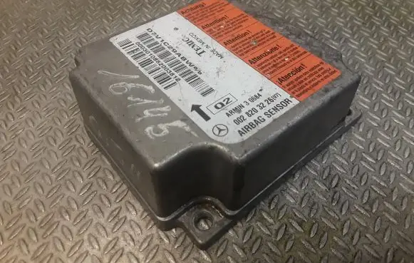 Mercedes-Benz E W210 Airbag control unit/module 0028203226