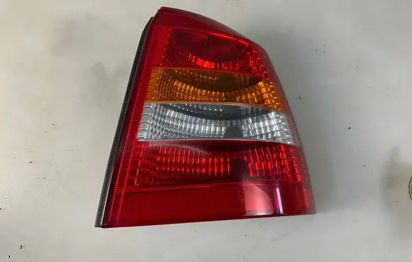 Opel Astra G Rear/tail lights 90521544