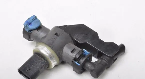 Volvo XC40 Fuel pressure sensor 31432653