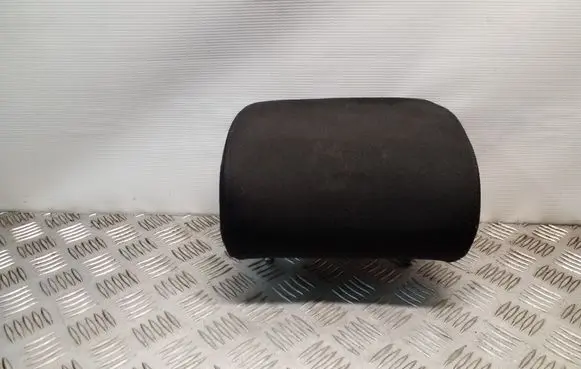 Volkswagen PASSAT B7 Rear seat headrest 
