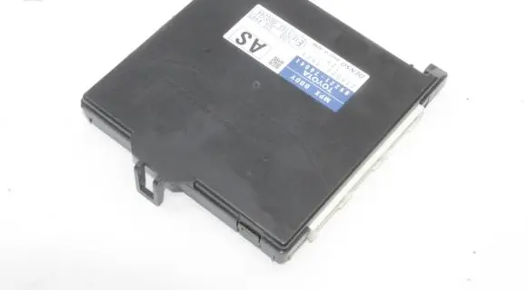 Lexus CT 200H Central body control module 8922176041 2380003521