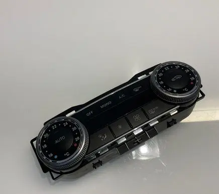 Mercedes-Benz GLK (X204) Climate control unit 2048300590 HW4107 W380700