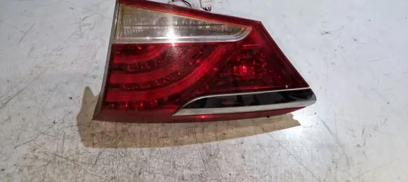 Hyundai i40 Tailgate rear/tail lights 924043Z000