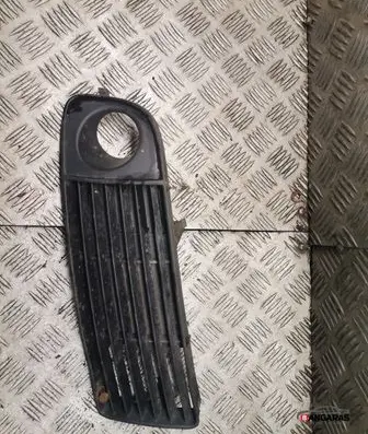 Audi A6 S6 C5 4B Front bumper lower grill 4B0807681J