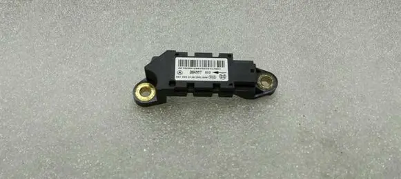 Mercedes-Benz SL AMG R230 Airbag deployment crash/impact sensor A0018209126