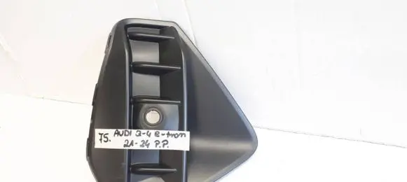 Audi Q4 e-tron Front bumper lower grill 89A807682