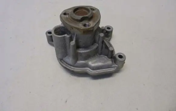 Volkswagen Polo VI Water pump