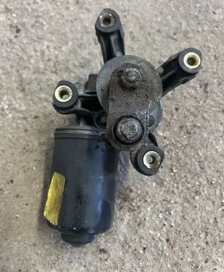 Opel Frontera A Wiper motor