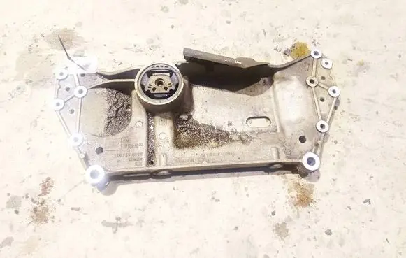 Volkswagen Golf V Front subframe