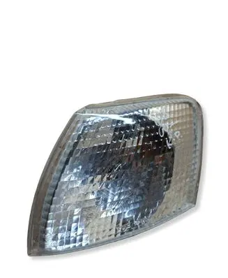 Volkswagen PASSAT B5 Front indicator light 185104 185104B