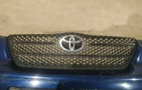 Toyota Corolla E120 E130 Front grill 