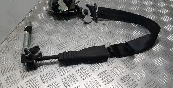 Hyundai Tucson TL Front seatbelt 88820D7200 630401200D