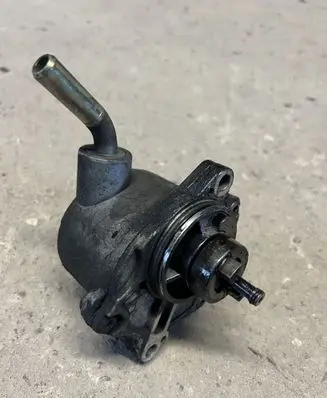 Jeep Grand Cherokee (WJ) Vacuum pump A623065