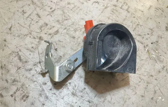 Dacia Duster II Horn signal 256107072R