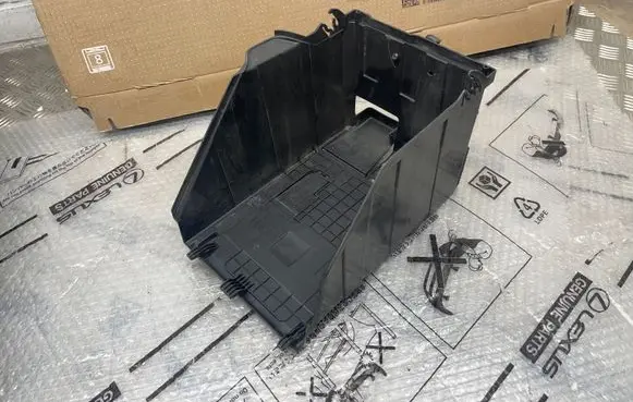 Peugeot 508 Battery box tray 9663615580