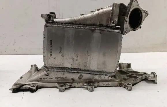 Volkswagen Golf VII Intake manifold 04L129766N