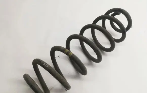 Audi Q3 8U Rear coil spring