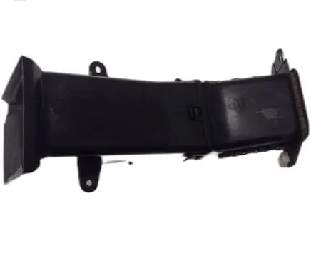 BMW 5 G60 G61 Intercooler air guide/duct channel 