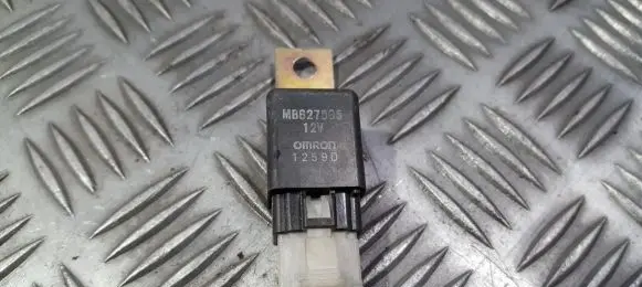 Mitsubishi Pajero Other relay mb627895