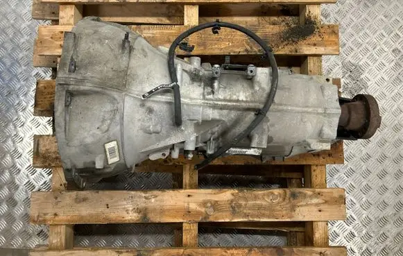 Dodge Charger Automatic gearbox P68283001AA 68283001AA 04627731AB