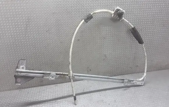Iveco Daily 30.8 - 9 Front door manual window regulator 7700352491