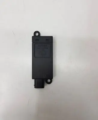 Mercedes-Benz C W205 Keyless (KESSY) go control unit/module A2179057001 00139356 57255874