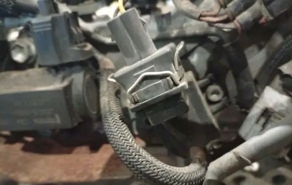 Toyota Avensis T270 Turbo solenoid valve