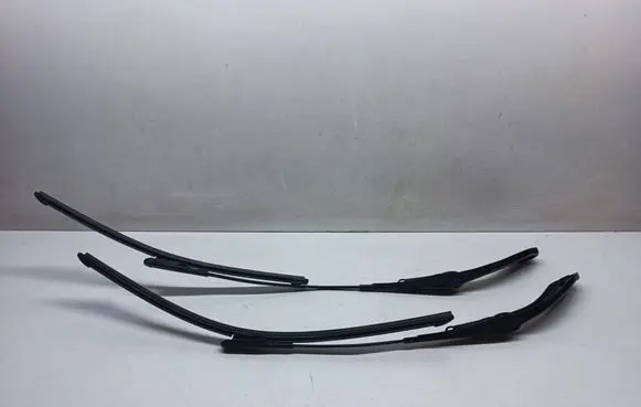 BMW 3 F30 F35 F31 Front wiper blade arm 7260474 7260269