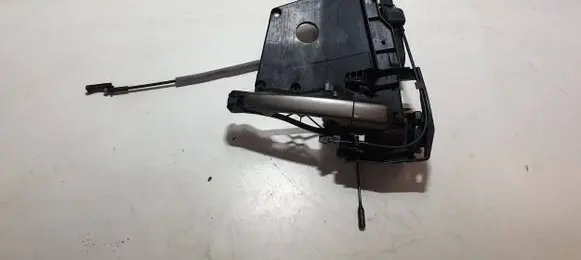 Volvo XC70 Front door lock 30661073