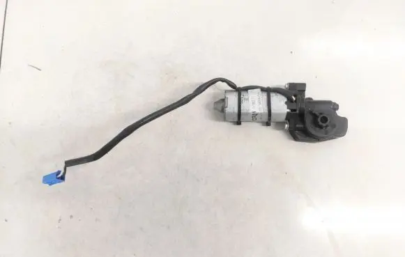 Mercedes-Benz E W211 Seat adjustment motor A2118202642 1-1577-01