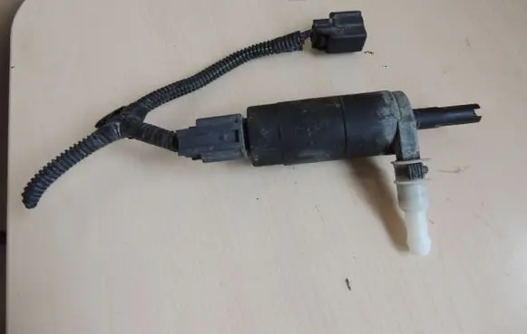 Volvo V50 Headlight washer pump 5W9313K082AA T6650
