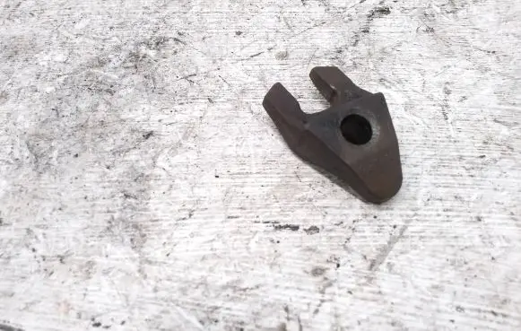 Peugeot Expert Fuel Injector clamp holder 927015