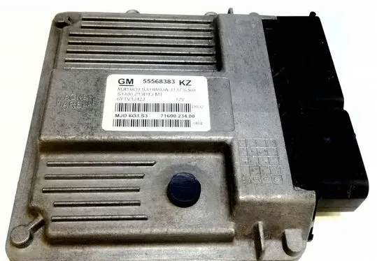 Opel Corsa D Engine control unit/module 55568383