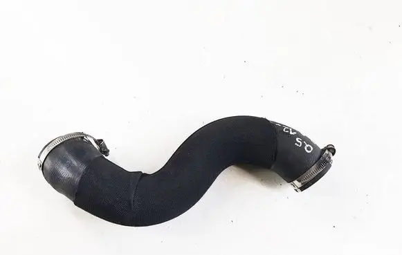 Intercooler hose/pipe