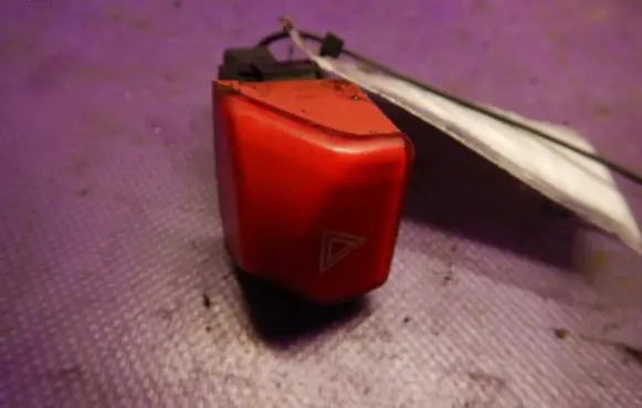 Nissan Micra Hazard light switch