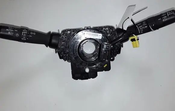 Honda CR-V Wiper turn signal indicator stalk/switch 35000T0A00