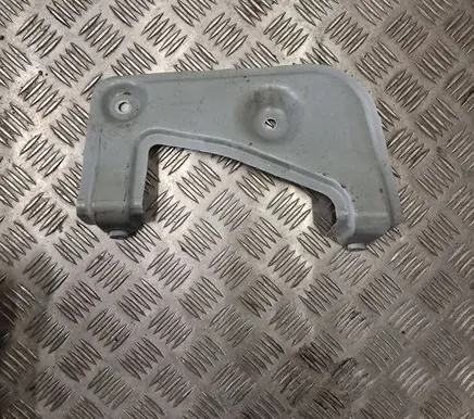 BMW X5 G05 Fender mounting bracket 7418220