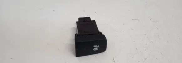 Hyundai Tucson JM Seat heating switch 933202E001 22001 31104C