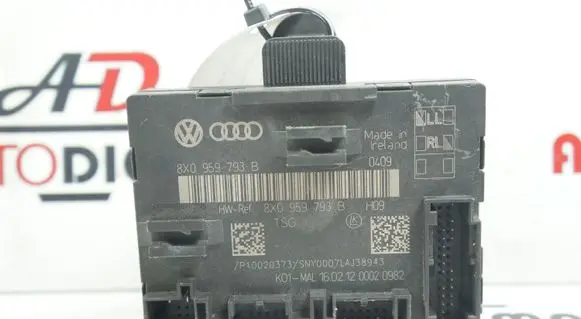 Audi A1 Door control unit/module 8X0959793B
