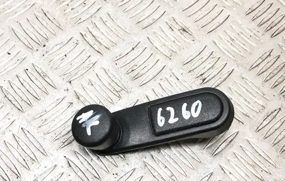 Peugeot 307 Rear door window winding handle 