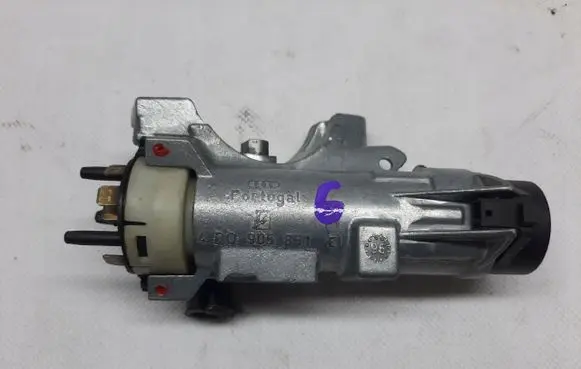 Volkswagen PASSAT B5 Ignition lock 4D0905851E