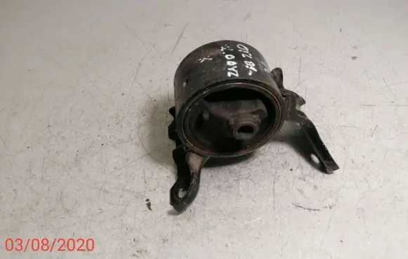 Mitsubishi Outlander Engine mount bracket