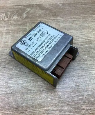 Volkswagen PASSAT B4 Airbag control unit/module 357959656 5WK4075