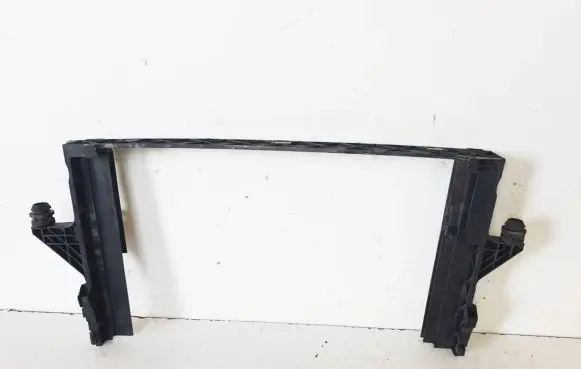 Radiator support slam panel bracket